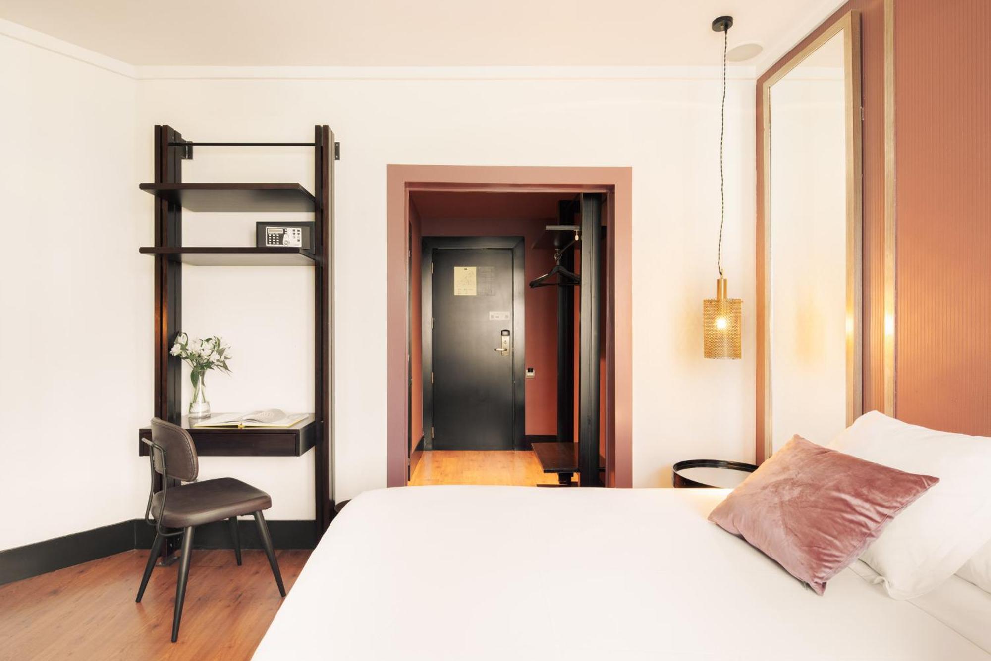 La Franca Travellers Adults Only Hotel Barcelona Exterior photo
