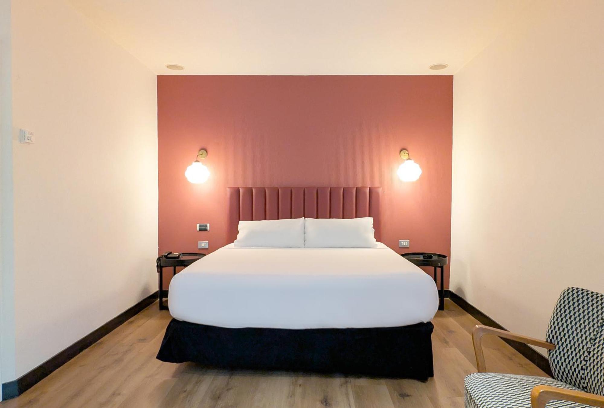 La Franca Travellers Adults Only Hotel Barcelona Exterior photo